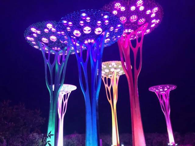 在文旅夜游城市亮化項(xiàng)目中該如何選擇合適的亮化照明燈具